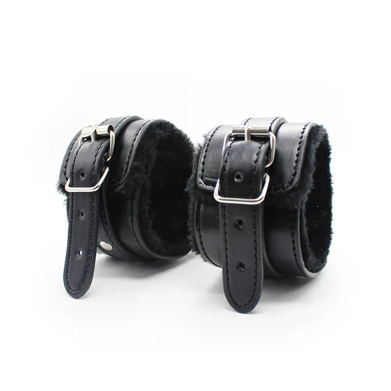 2026 New 7 Pieces PU Leather Bondage Set Restraint Handcuffs Ankle Cuffs Whip BDSM Sex Toys for Couple Gay Exotic Accessories Tz01 T200511 Free Shipping