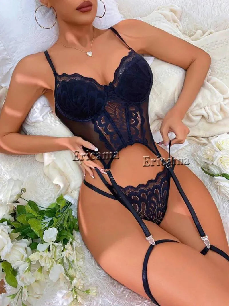 Bras Sets Underwear Sexy Lingerie Set for Women Lace Thong Bodydoll Sleepwear Bandage Bra Lingeries Woman Outfit